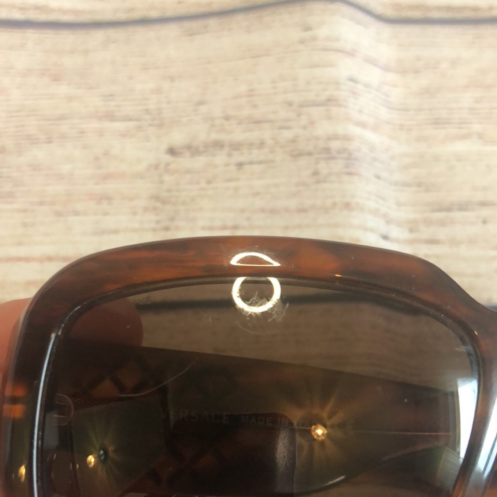 Authentic VERSACE tortoise shell sunglasses - Picture 9 of 9